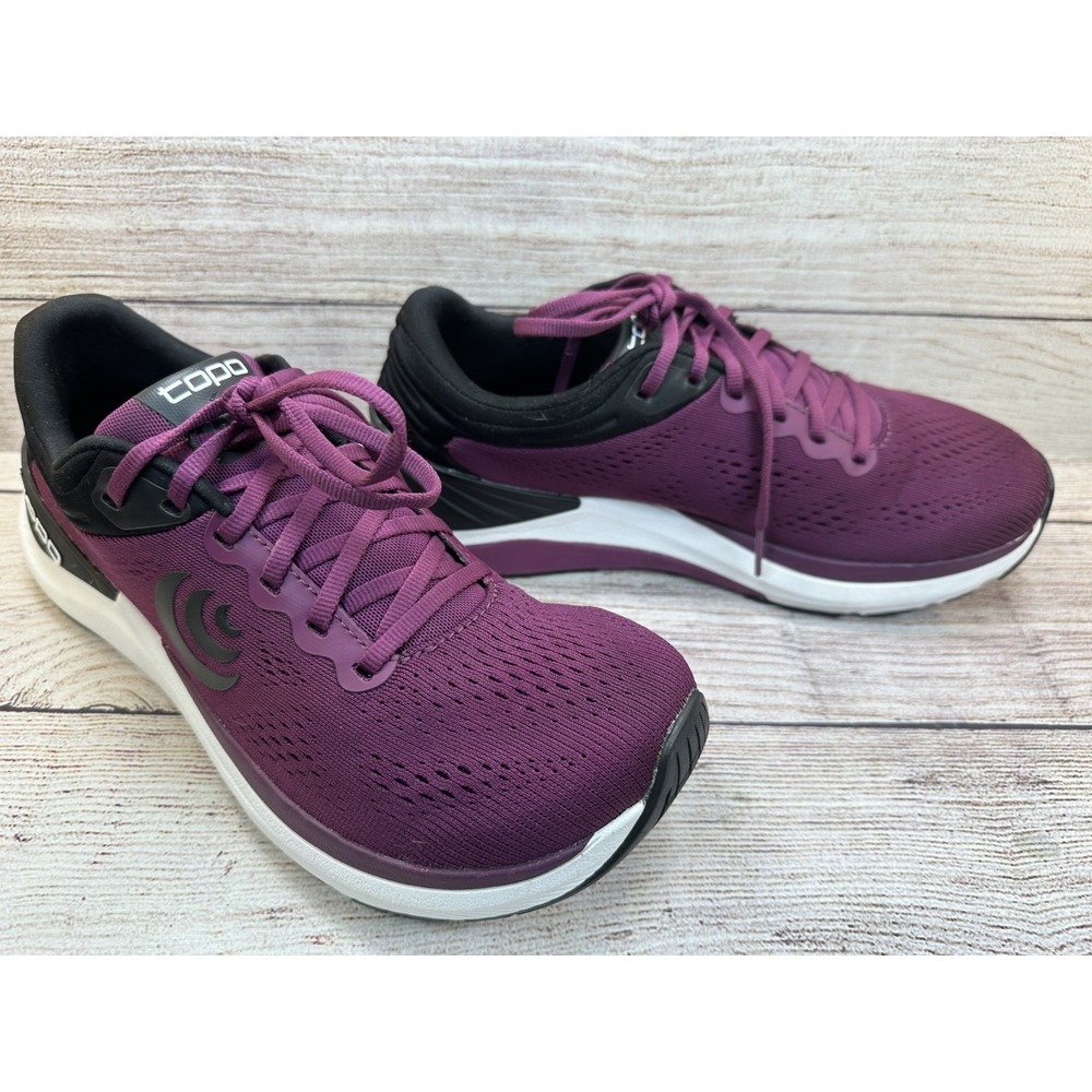 Topo Athletic Ultrafly 4 Women's Wine Purple Lace Up Running Shoes Size 8
